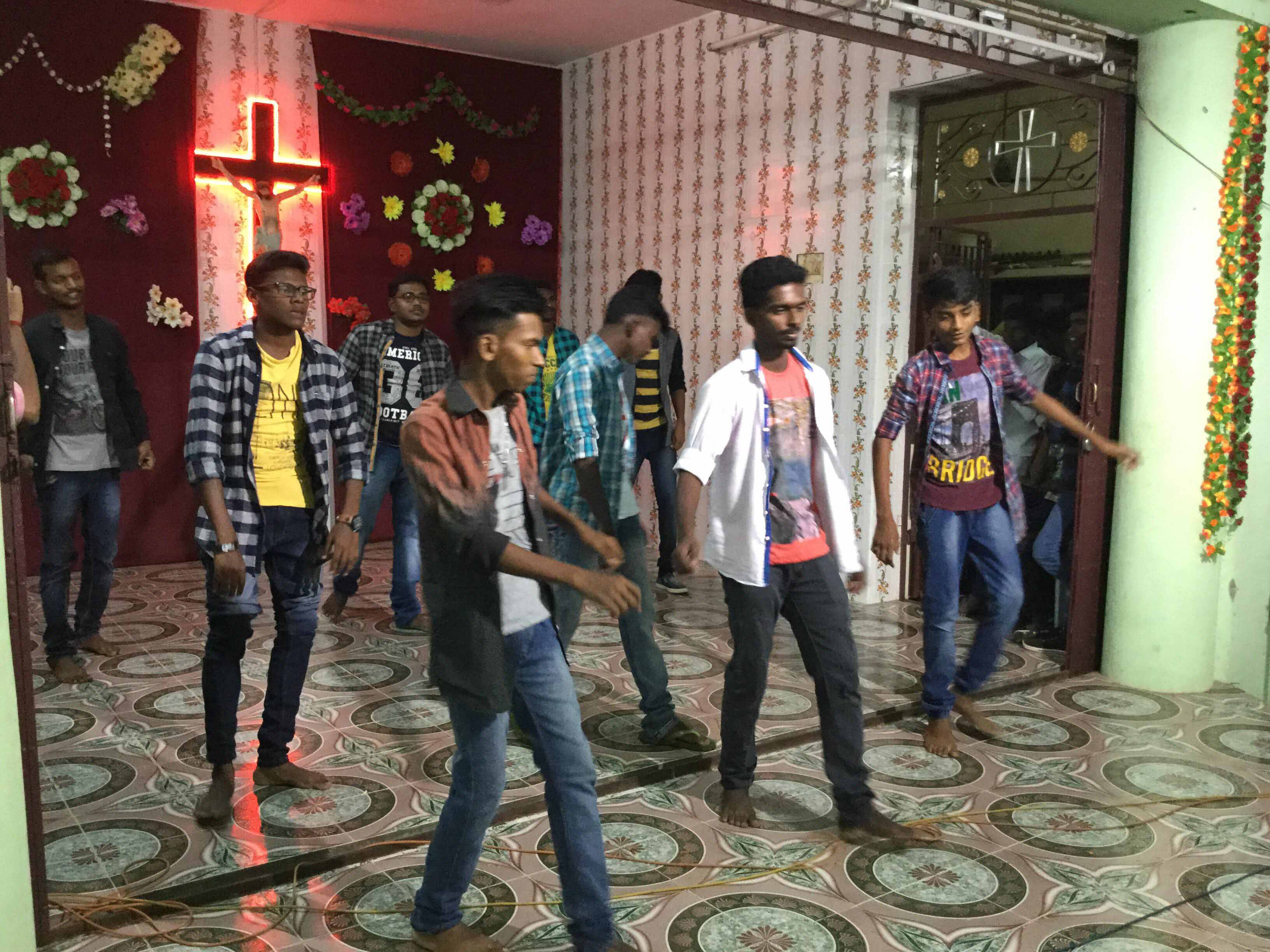 http://www.surandaianthoniyar.com